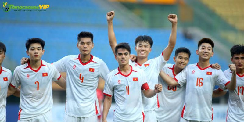 Việt Nam giữ quyền tự quyết, còn Campuchia tìm màn chia tay tích cực