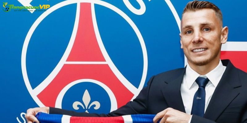 Hậu vệ kỳ cựu giúp PSG có thêm phương án ở hành lang trái