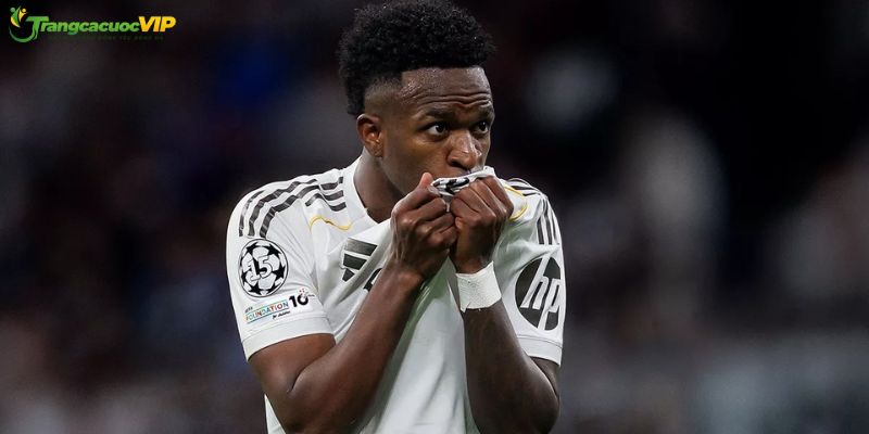 Vinicius Jr và Real Madrid tiếp tục thương lượng hợp đồng mới